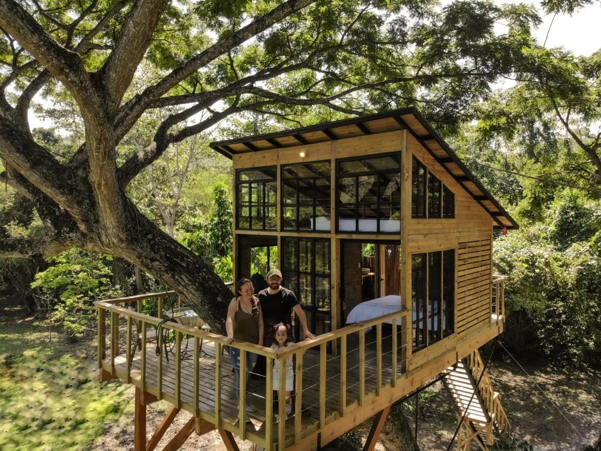 Casa En El Arbol Villa Utica Bagian luar foto